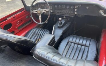 Jaguar-E-Type-1969-27