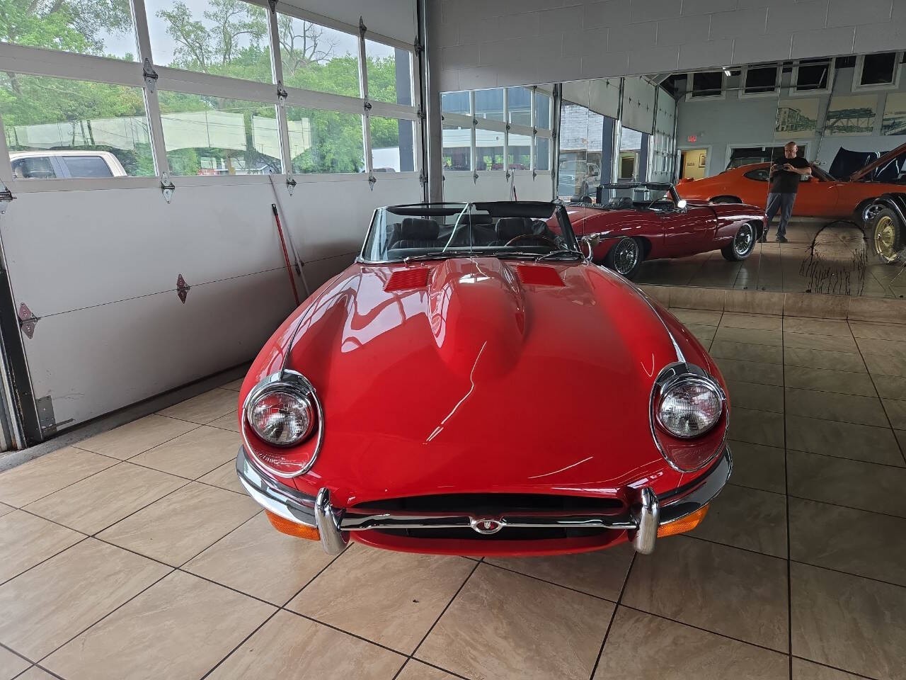 Jaguar-E-Type-1969-Convertible-1
