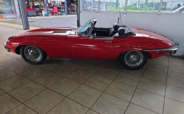 Jaguar-E-Type-1969-Convertible-2