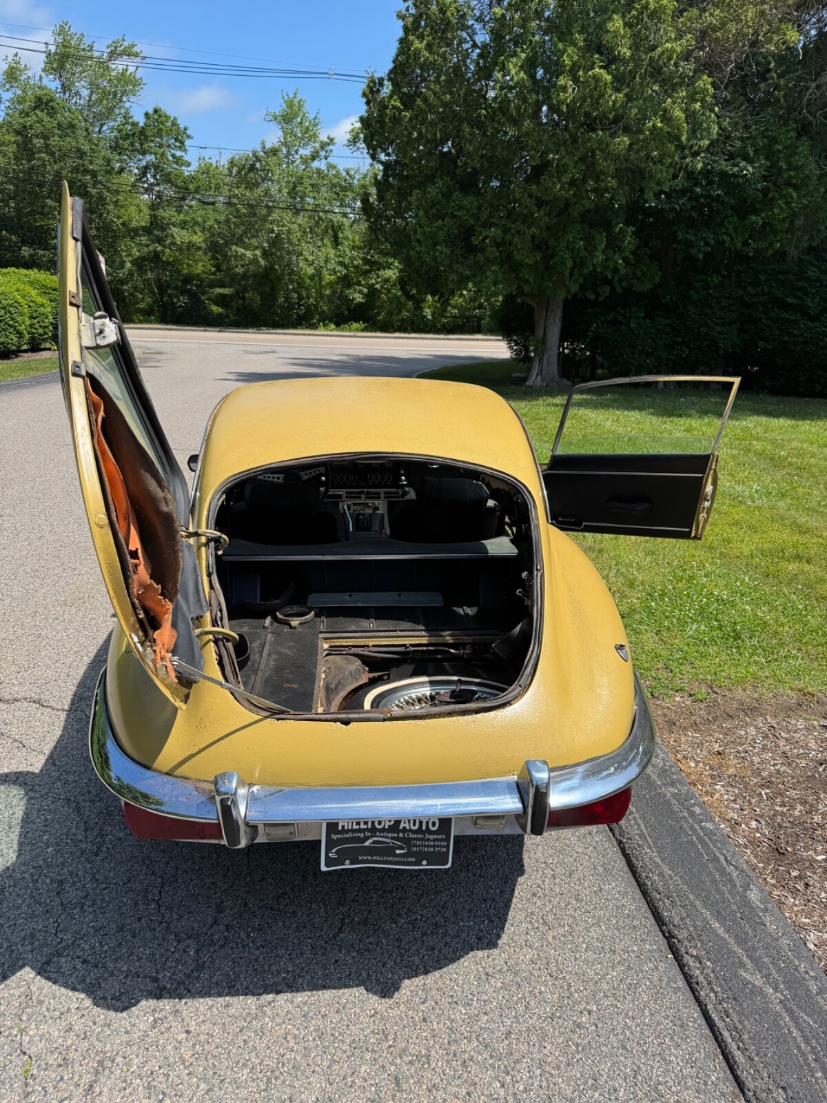 Jaguar-E-Type-1973-Coupe-15