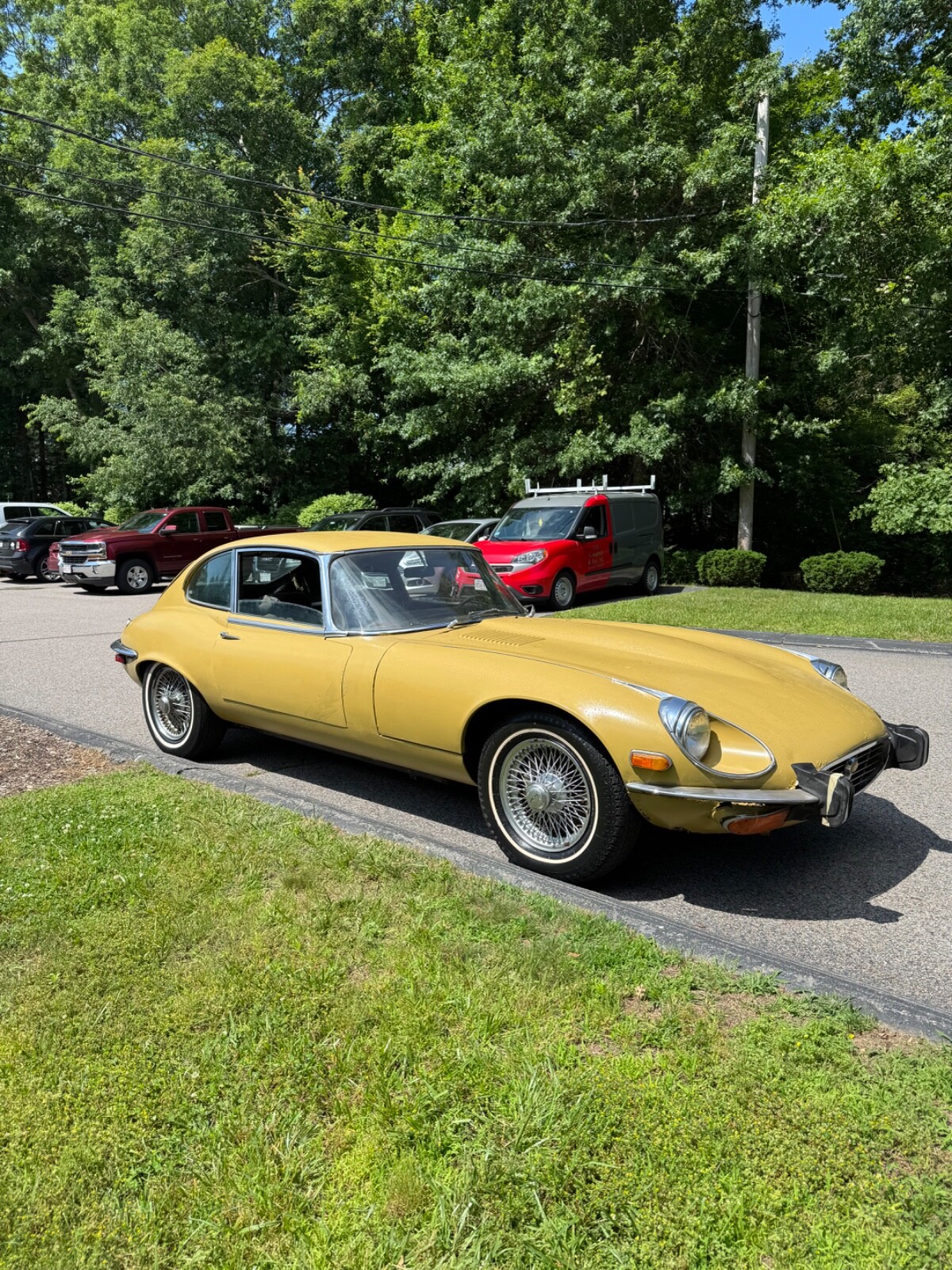 Jaguar-E-Type-1973-Coupe