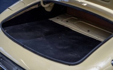 Jaguar-E-Type-1974-Convertible-29