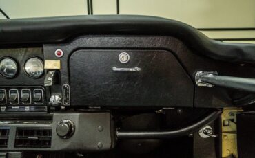 Jaguar-E-Type-1974-Convertible-34
