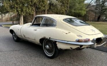 Jaguar-E-type-1967-2