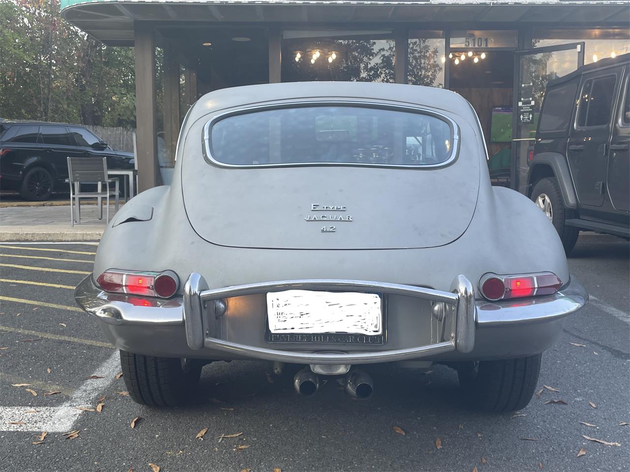 Jaguar-E-type-1967-Silver-Black-15
