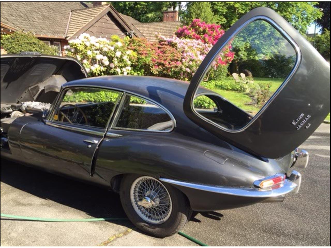 Jaguar-E-type-1968-Gray-Blue-10