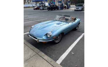 Jaguar-E-type-1969-Silver-Blue-Metallic-Tan-1