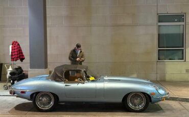 Jaguar-E-type-1969-Silver-Blue-Metallic-Tan-6