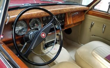 Jaguar-MARK-2-TOTALLY-REBUILT-NEW-ENGINE-INSIDE-1960-Sedan-12