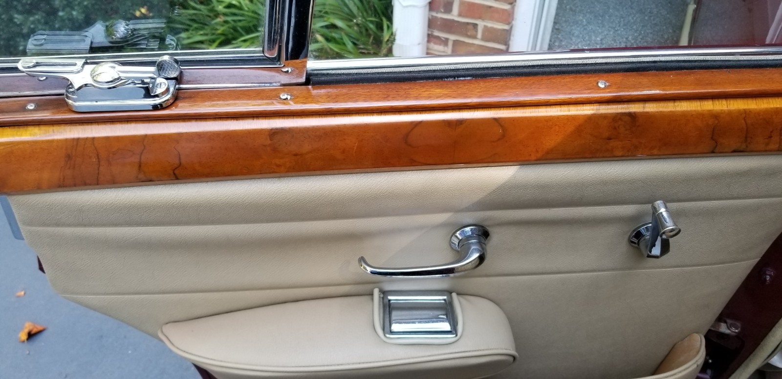 Jaguar-MARK-2-TOTALLY-REBUILT-NEW-ENGINE-INSIDE-1960-Sedan-14