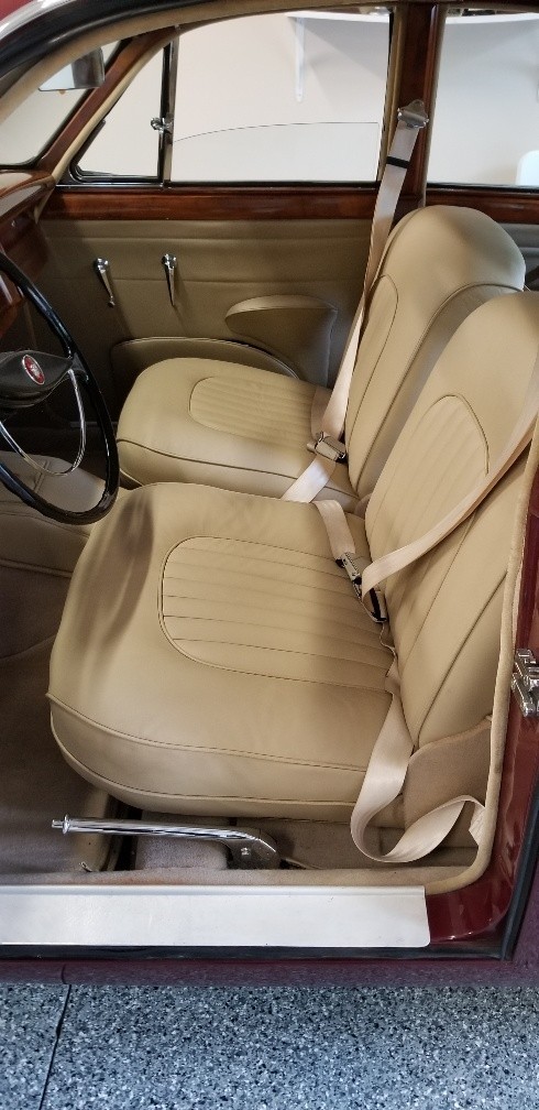 Jaguar-MARK-2-TOTALLY-REBUILT-NEW-ENGINE-INSIDE-1960-Sedan-18