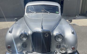 Jaguar-Mark-IX-1961-18