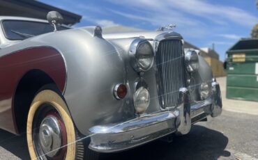 Jaguar-Mark-IX-1961-20