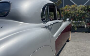 Jaguar-Mark-IX-1961-24