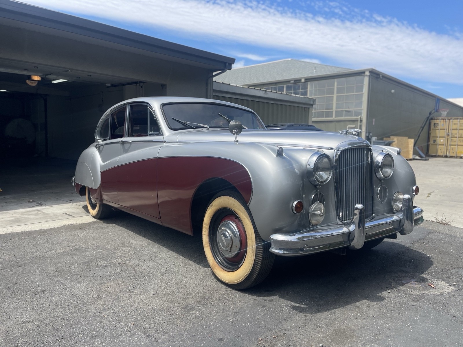 Jaguar-Mark-IX-1961-3