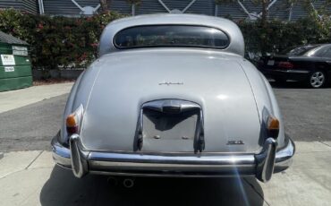 Jaguar-Mark-IX-1961-8
