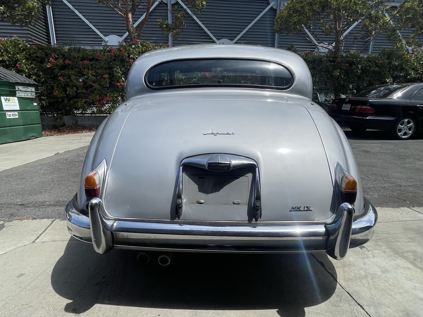Jaguar-Mark-IX-1961-8