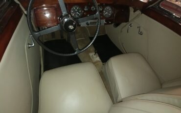 Jaguar-Mark-V-1951-Coupe-32