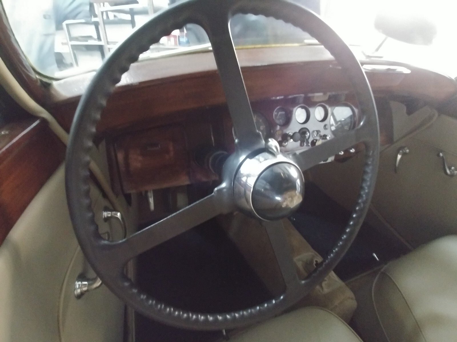Jaguar-Mark-V-1951-Coupe-6