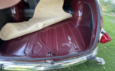 Jaguar-Mark-i-1958-Imperial-Maroon-Tan-10