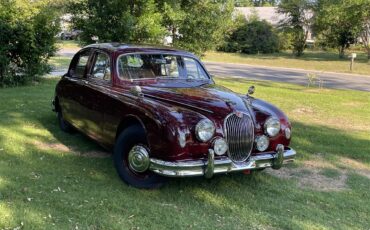 Jaguar-Mark-i-1958-Imperial-Maroon-Tan-15