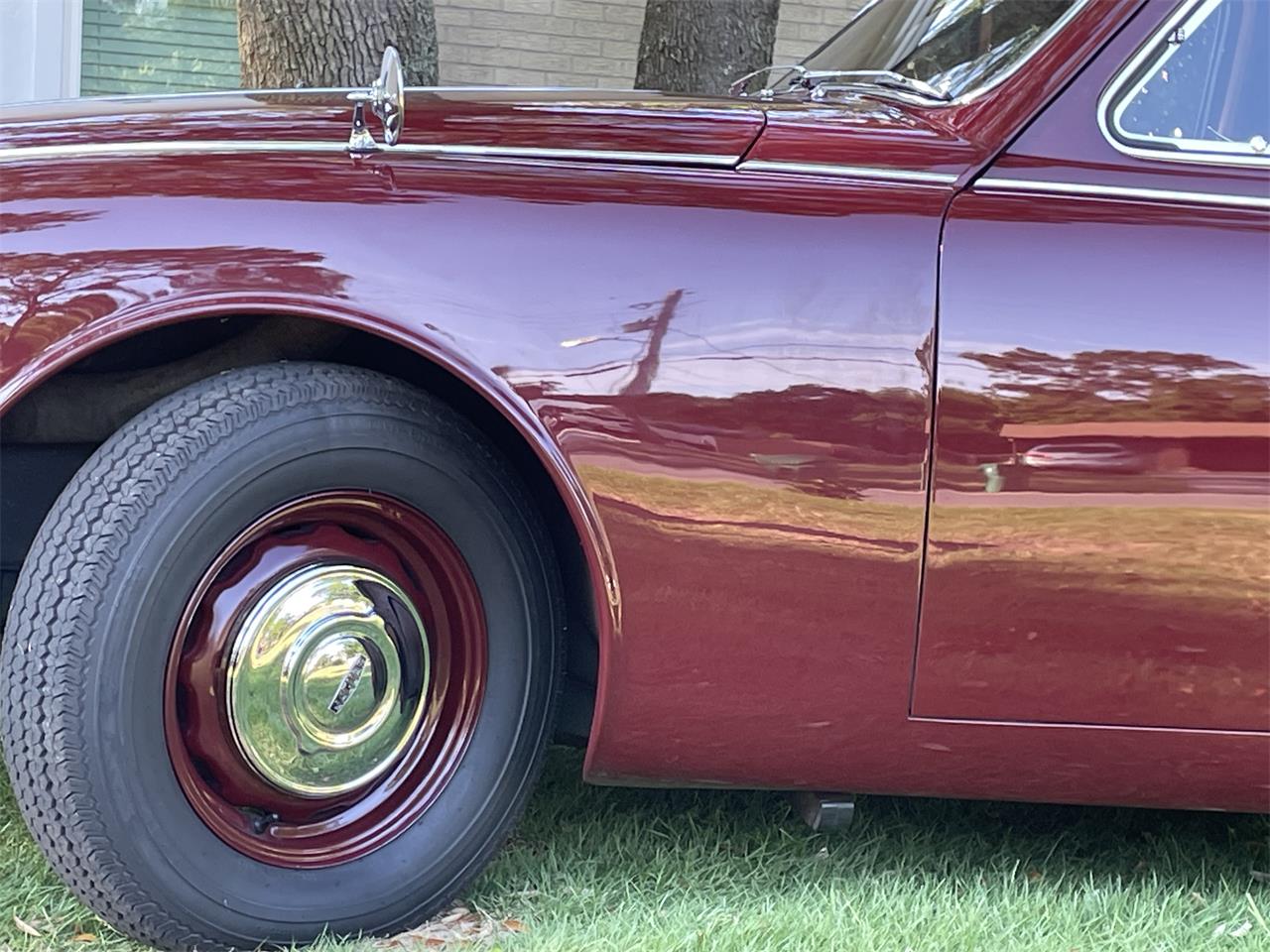 Jaguar-Mark-i-1958-Imperial-Maroon-Tan-21