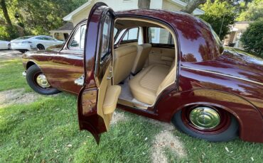 Jaguar-Mark-i-1958-Imperial-Maroon-Tan-29