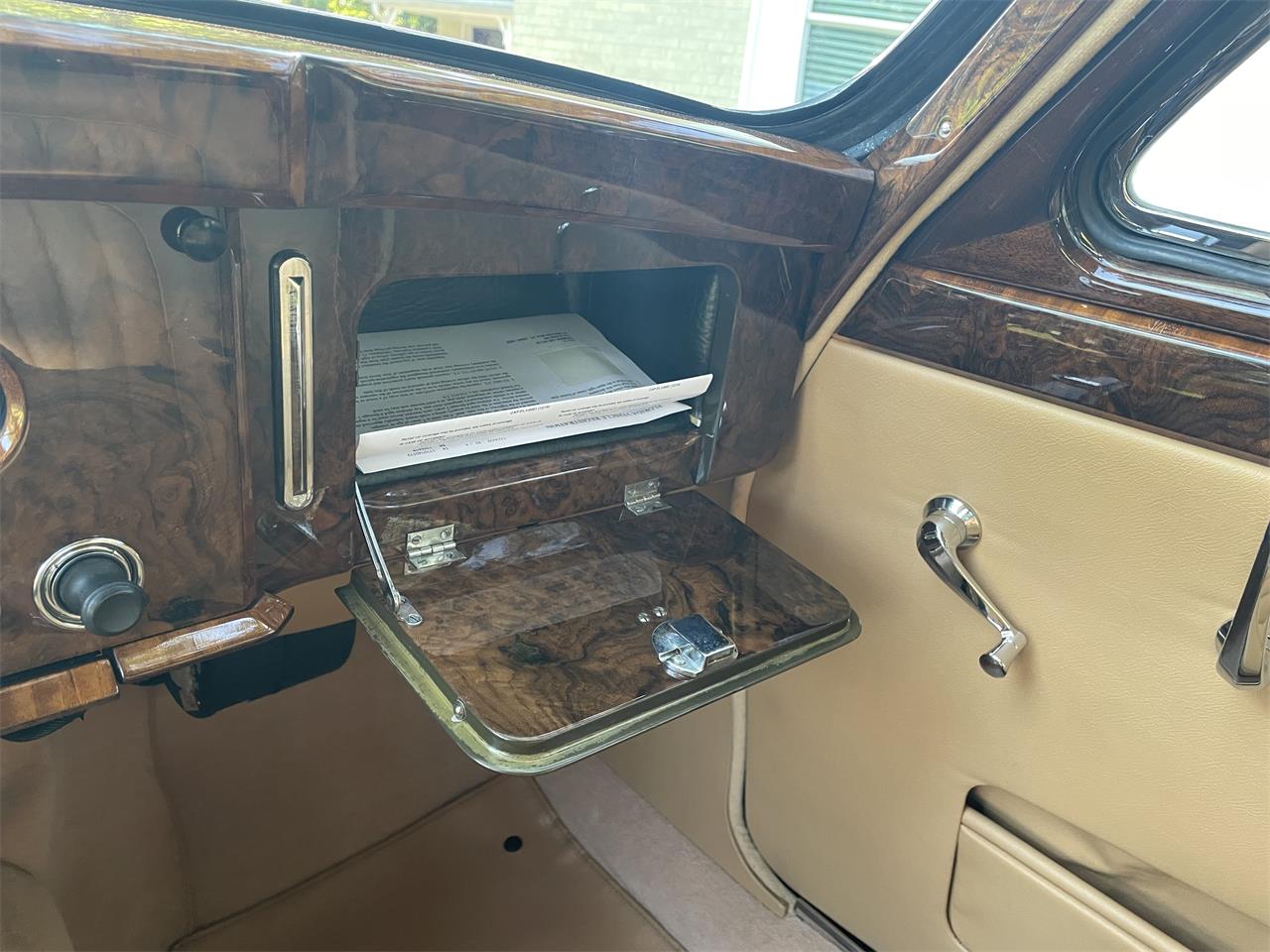 Jaguar-Mark-i-1958-Imperial-Maroon-Tan-39
