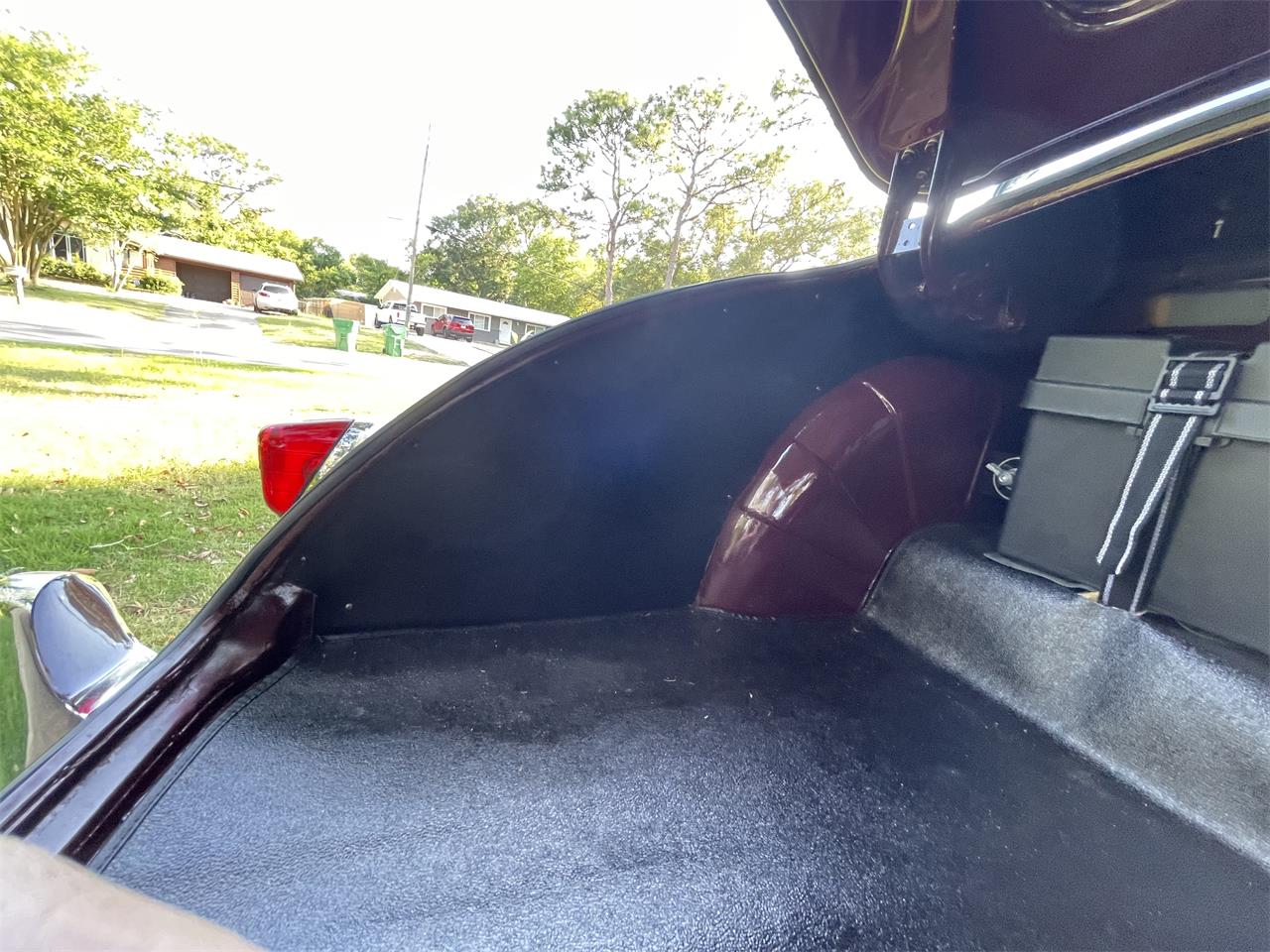 Jaguar-Mark-i-1958-Imperial-Maroon-Tan-44