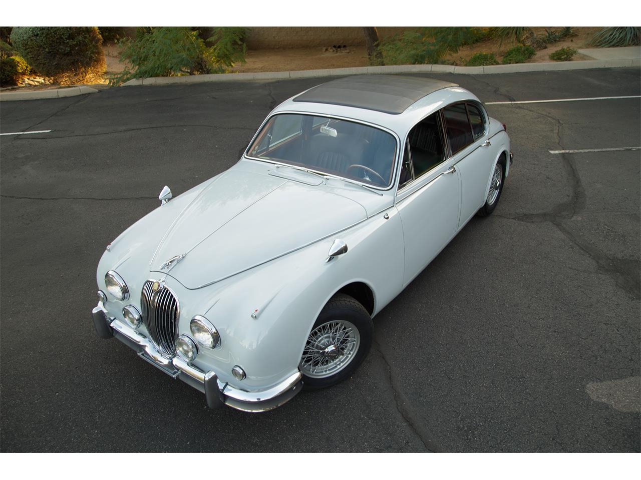Jaguar-Mark-ii-1962-Pearl-Gray-Black-1