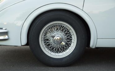 Jaguar-Mark-ii-1962-Pearl-Gray-Black-17