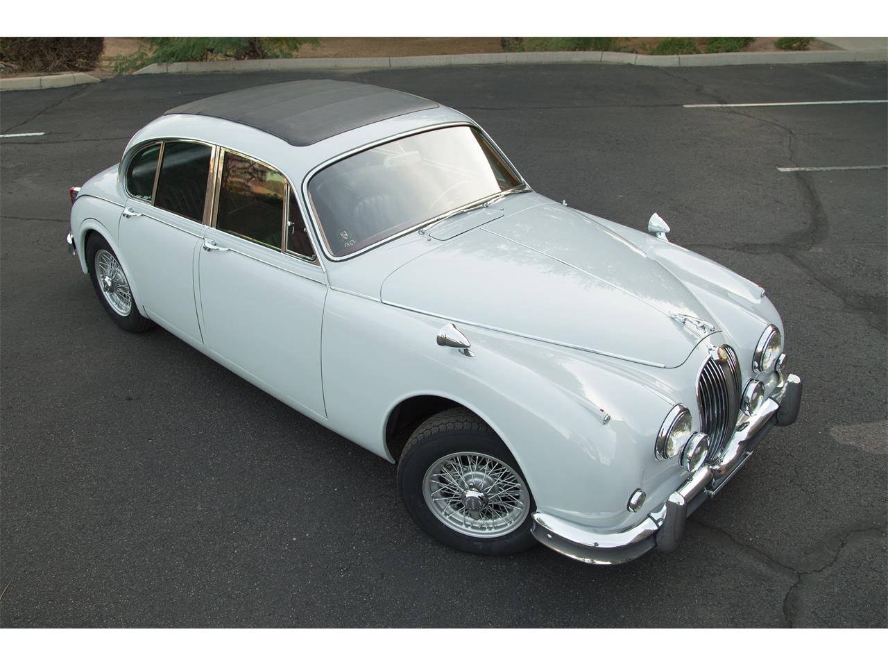 Jaguar-Mark-ii-1962-Pearl-Gray-Black-2