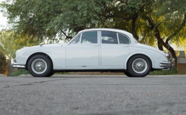 Jaguar-Mark-ii-1962-Pearl-Gray-Black-3
