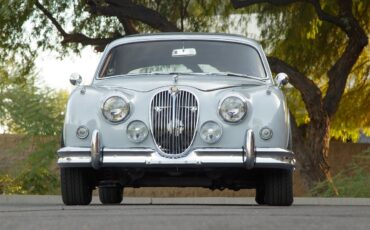 Jaguar-Mark-ii-1962-Pearl-Gray-Black