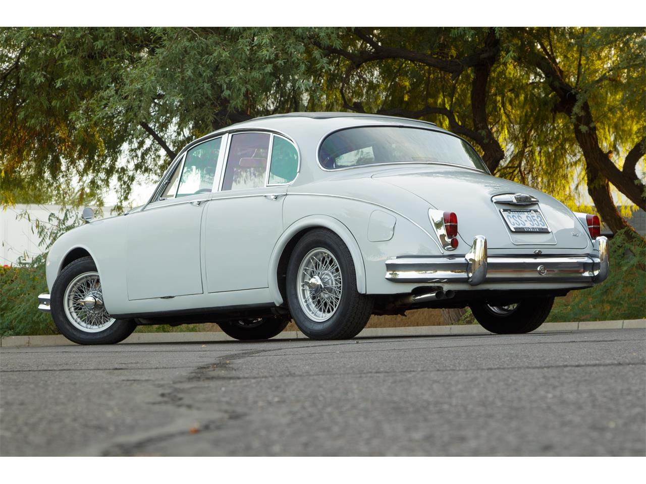 Jaguar-Mark-ii-1962-Pearl-Gray-Black-5