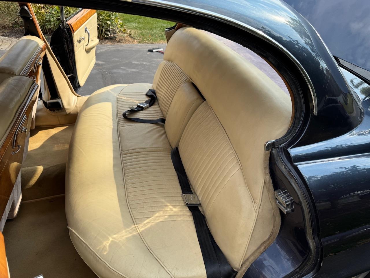 Jaguar-Mark-x-1963-Blue-Tan-18