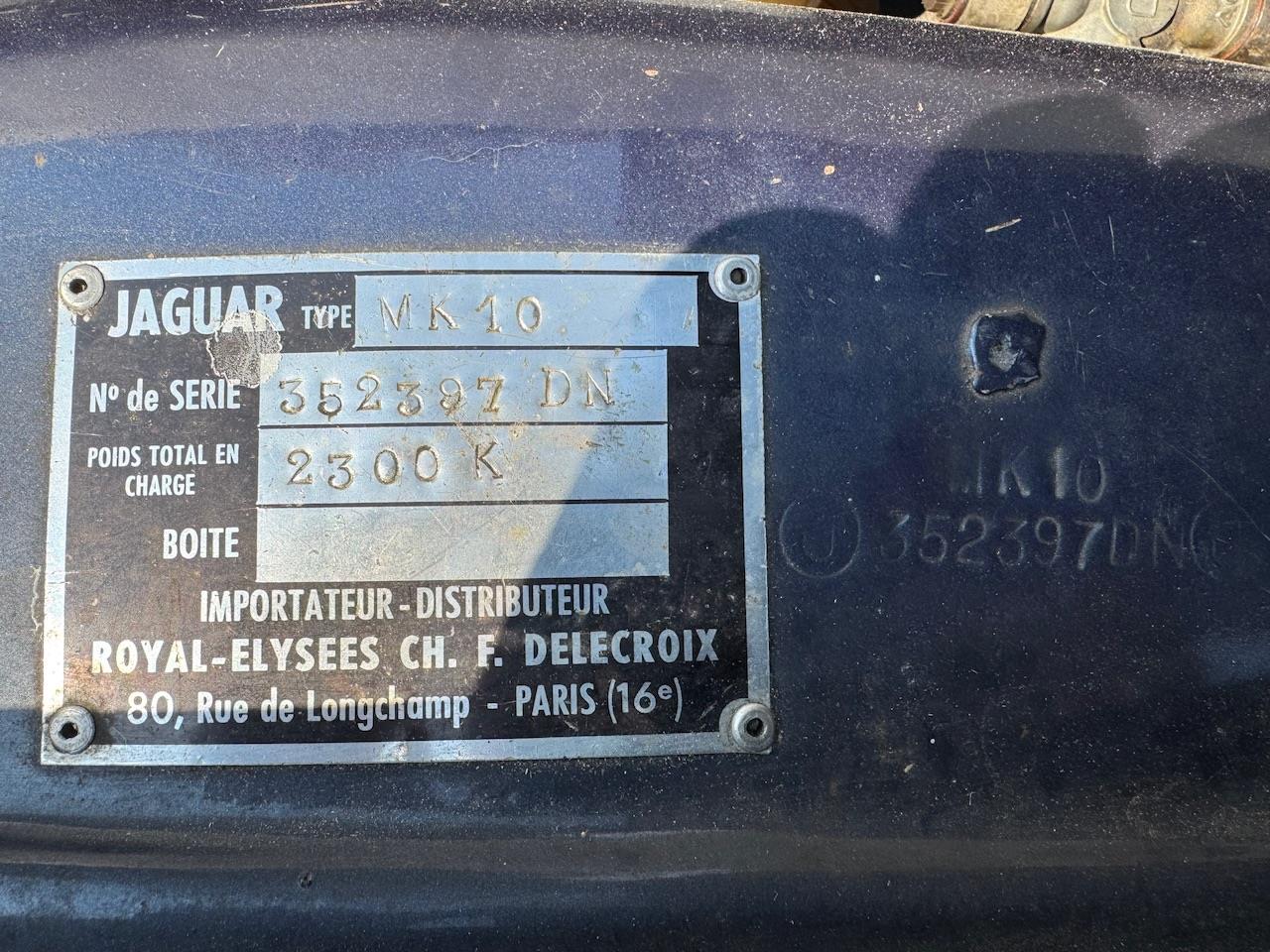 Jaguar-Mark-x-1963-Blue-Tan-19