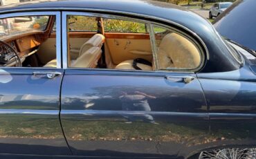 Jaguar-Mark-x-1963-Blue-Tan-24