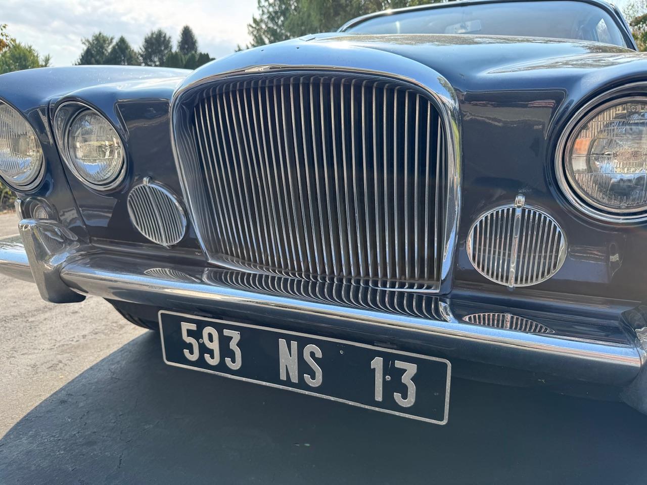 Jaguar-Mark-x-1963-Blue-Tan-26