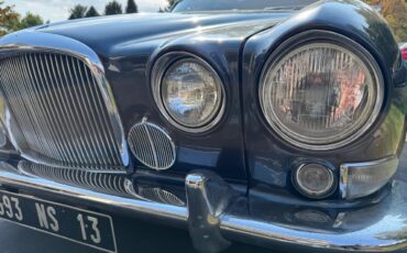 Jaguar-Mark-x-1963-Blue-Tan-27