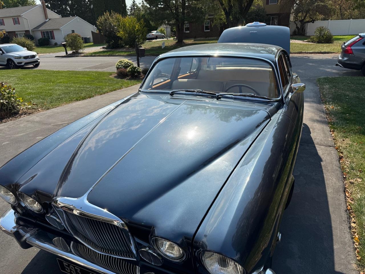 Jaguar-Mark-x-1963-Blue-Tan-7