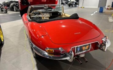 Jaguar-Other-1963-Red-Black-12