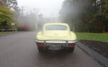 Jaguar-Other-1969-Yellow-16