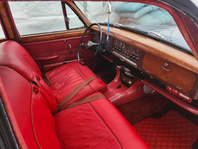Jaguar-S-type-1966-Blue-Red-Leather-8