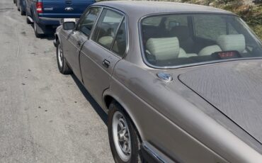 Jaguar-XJ-1987-Sedan-1