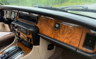 Jaguar-XJ-1987-Sedan-14