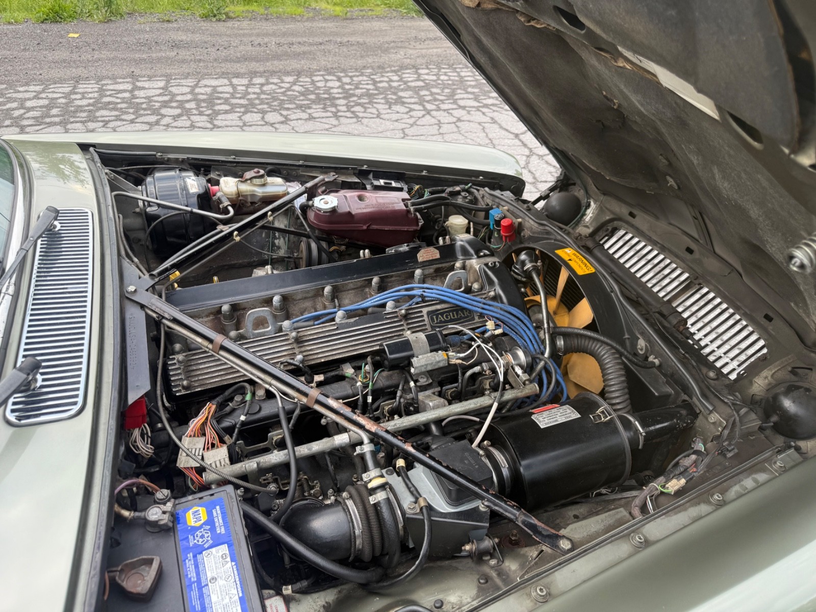 Jaguar-XJ-1987-Sedan-17