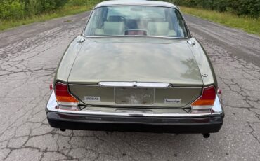 Jaguar-XJ-1987-Sedan-4