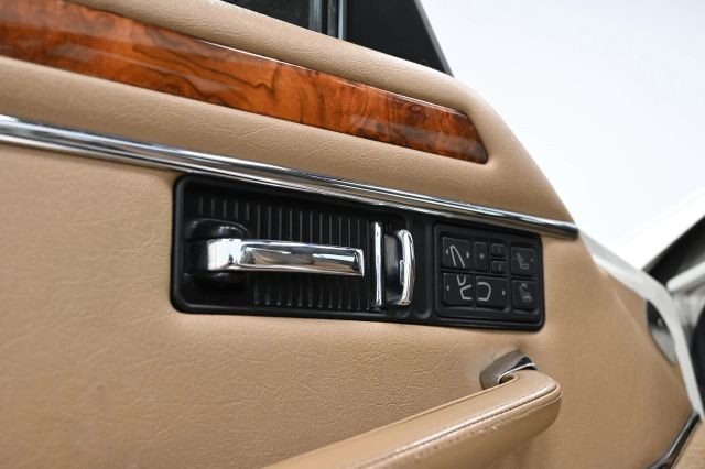 Jaguar-XJ-S-1993-Convertible-18