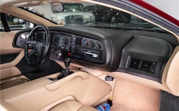 Jaguar-XJ220-1993-Coupe-21